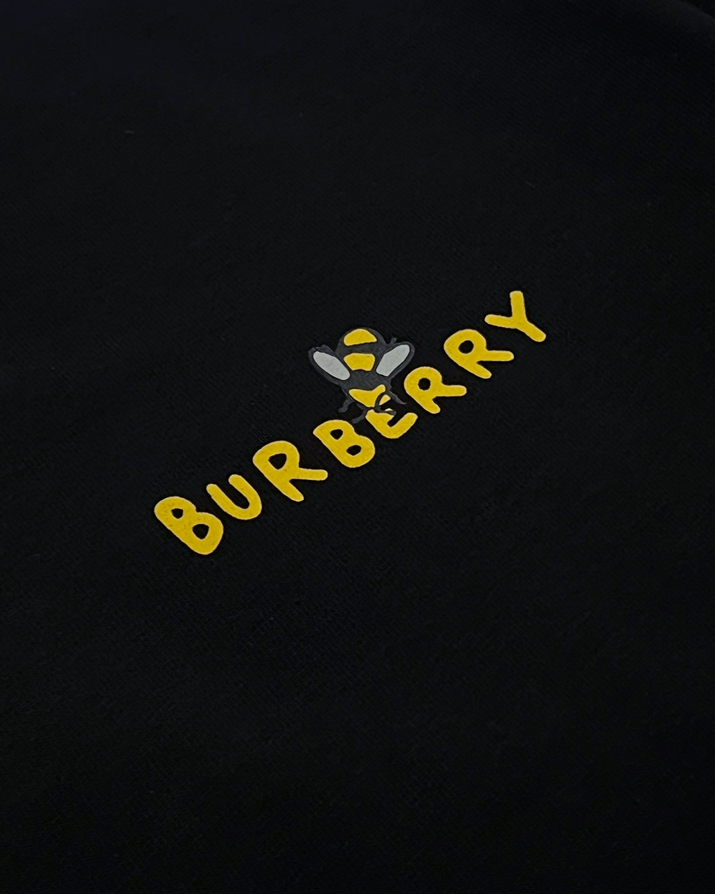 Burberry - Bee Graphic T-Shirt - Black