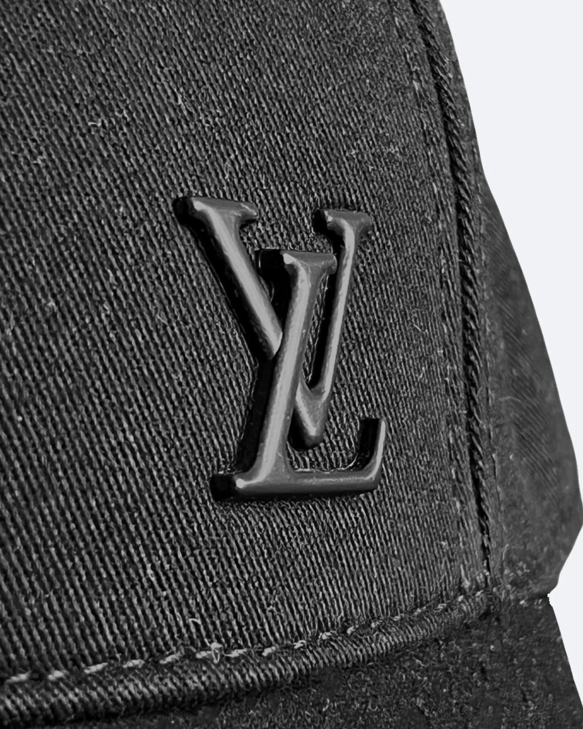 Louis Vuitton - Black LV Pin Cap - Black