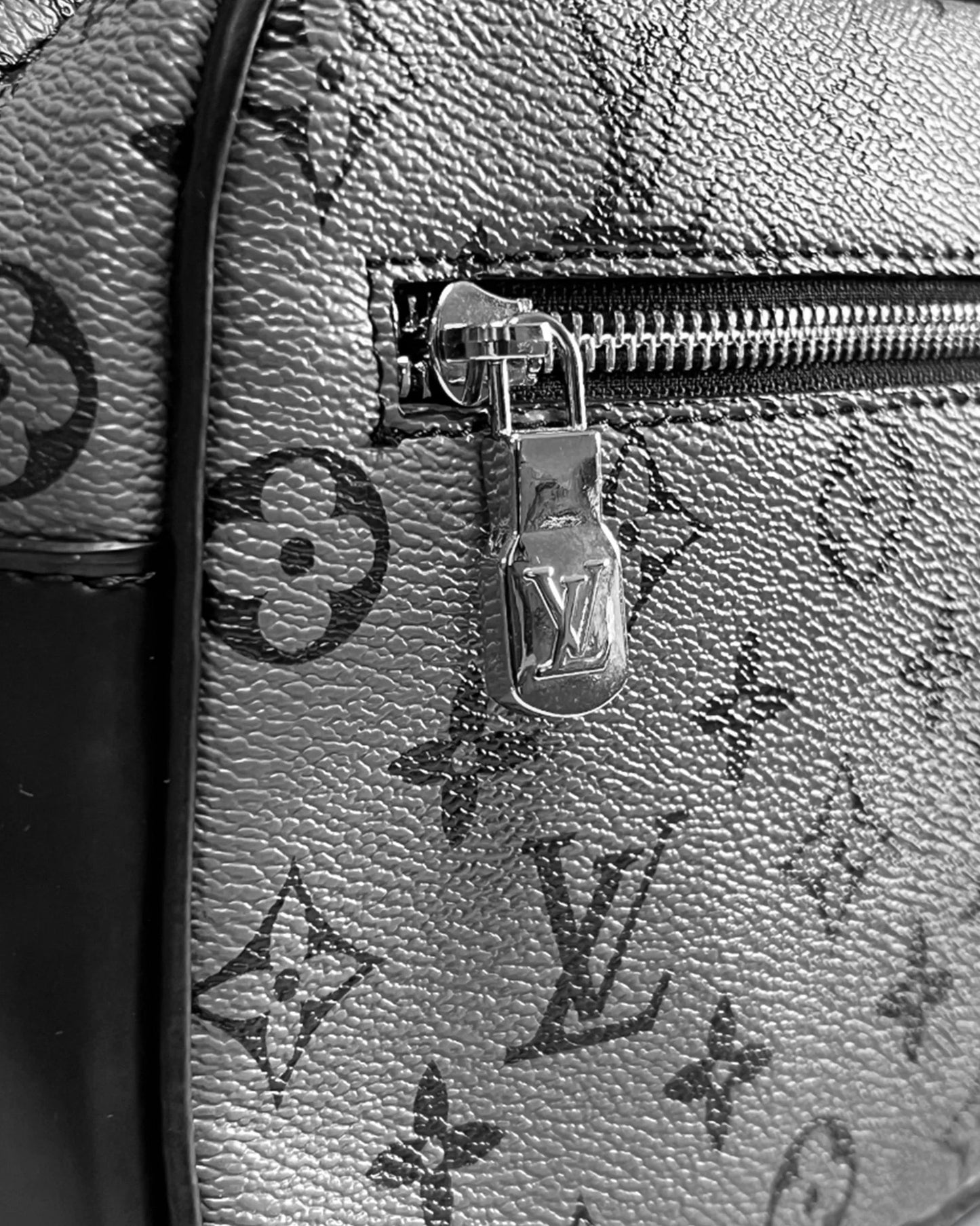 LVTN - Wristlet Pouch Bag - Gray