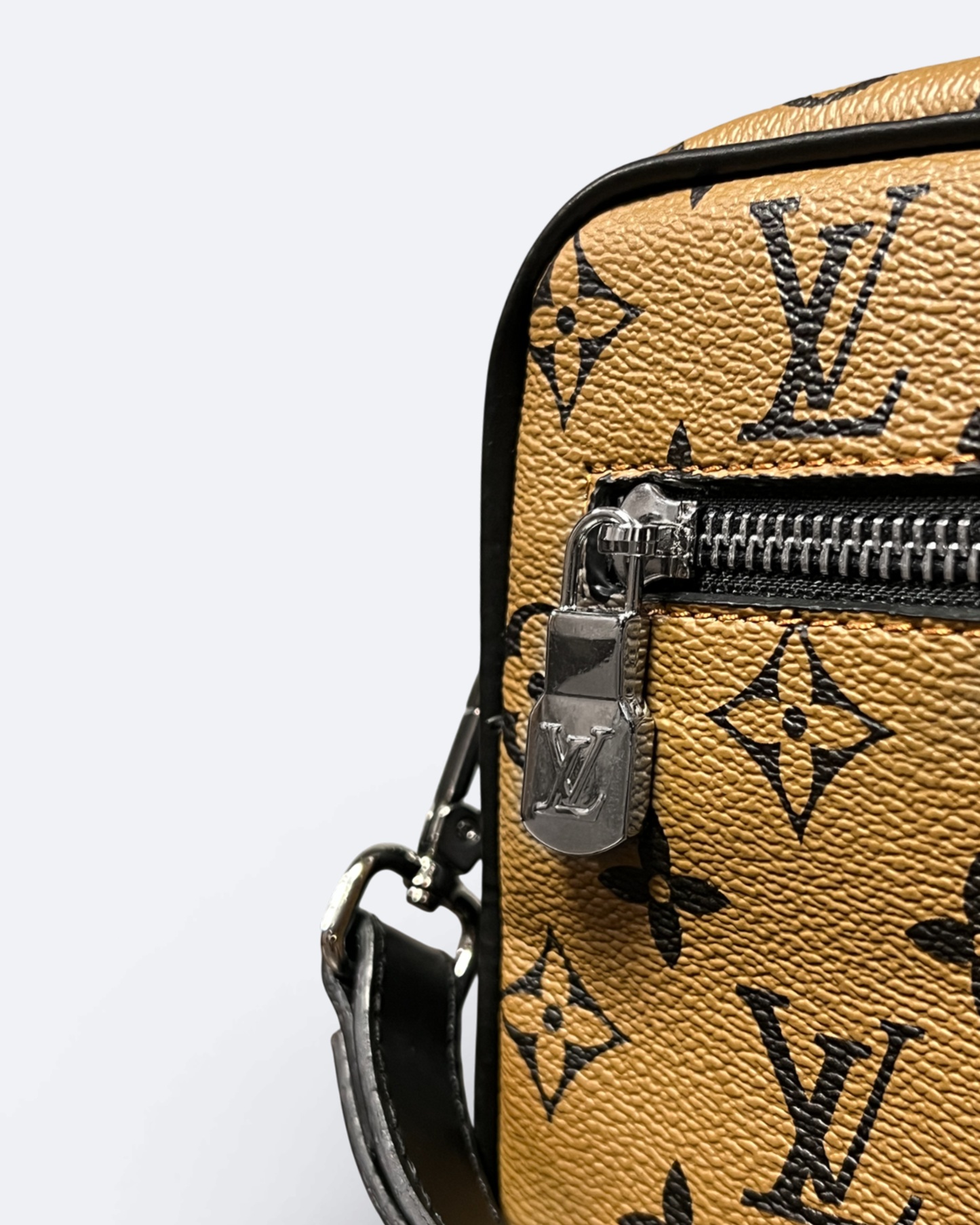 LVTN - Wristlet Pouch Bag - Caramel