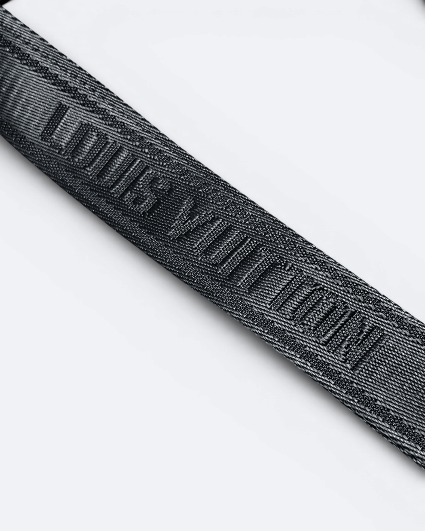 LVTN - Damier Mini Messenger Bag - Black