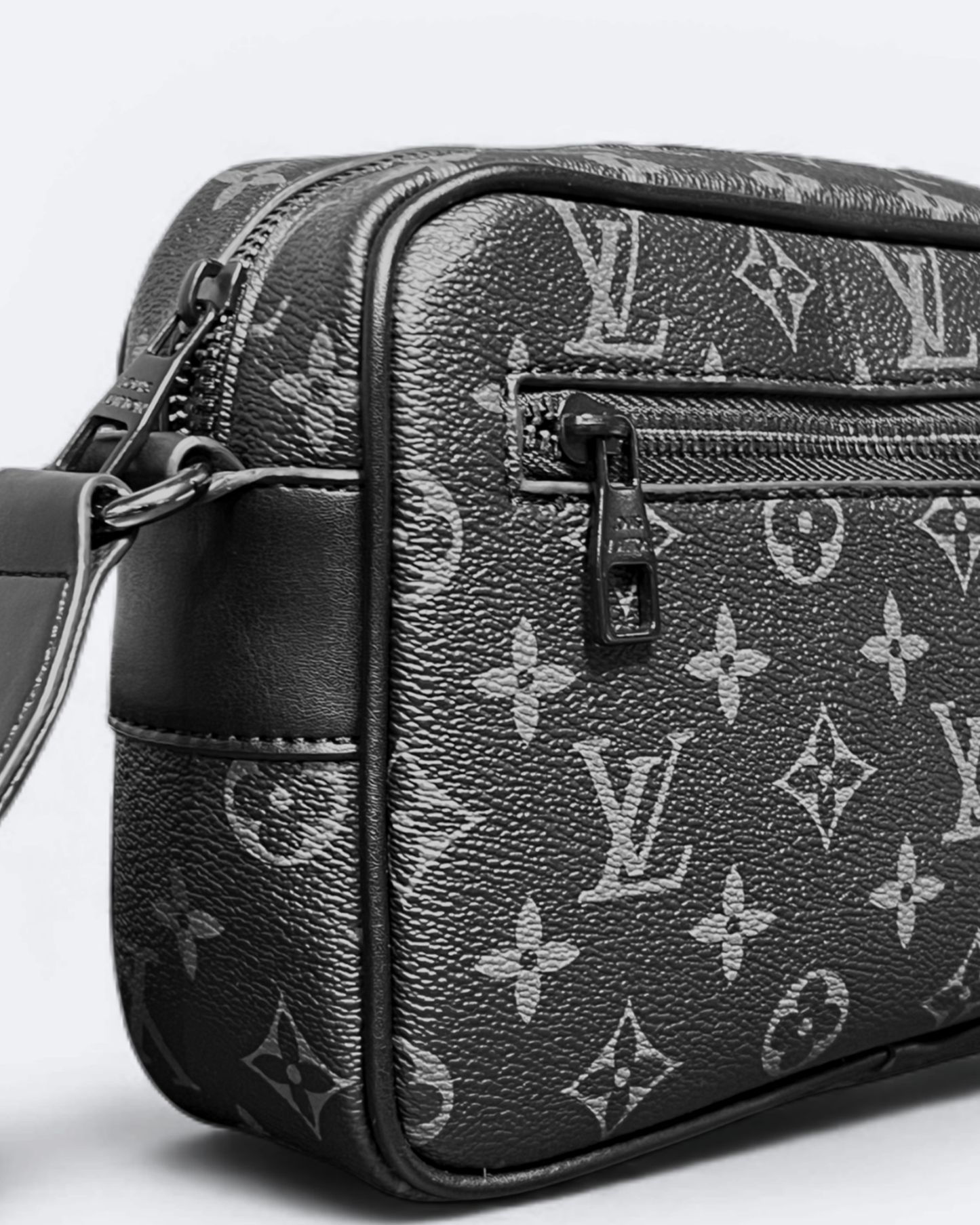 LVTN - Zip Pattern Crossbody Bag - Black