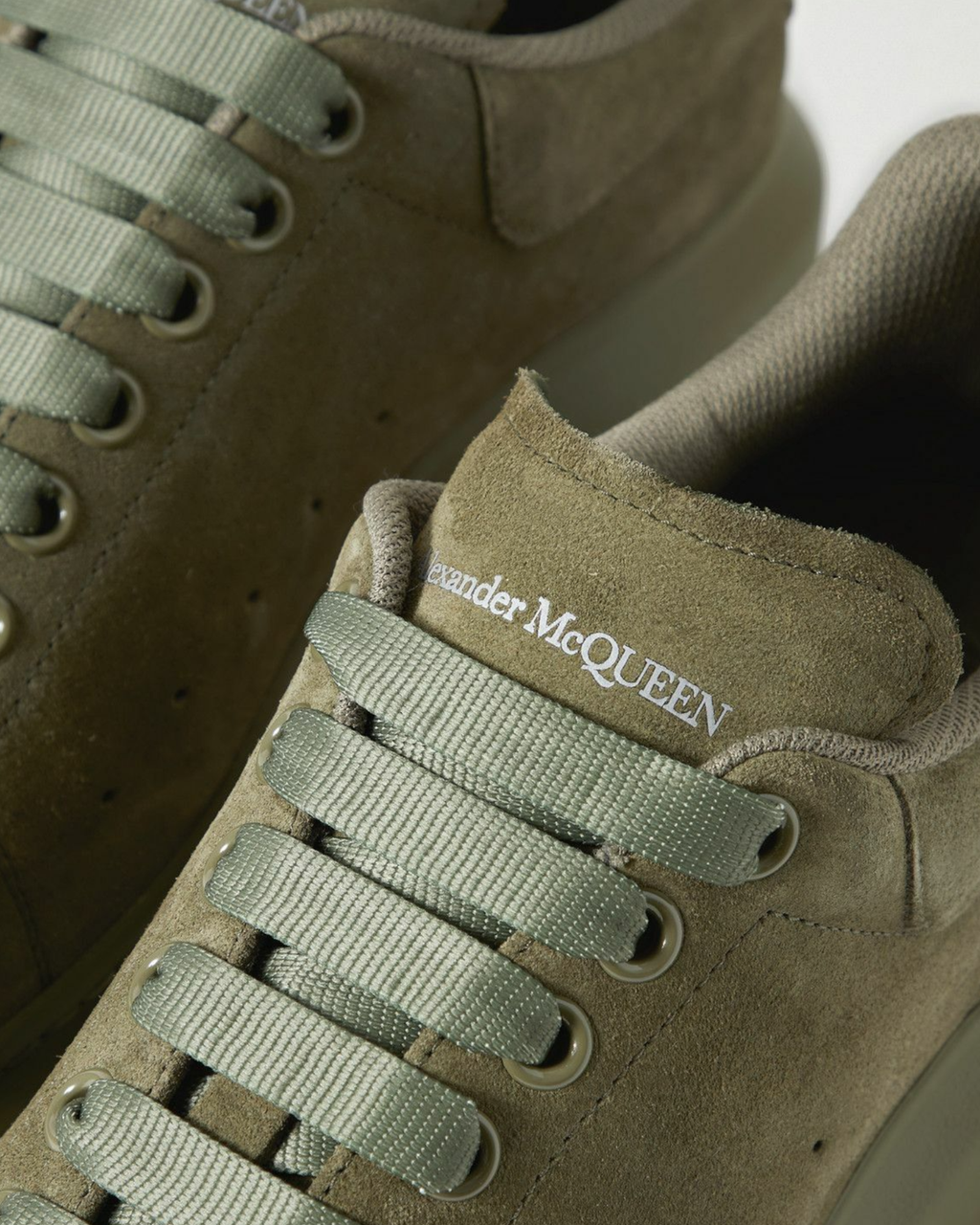 Alexander McQueen - Oversized Sneakers - Velvet Khaki