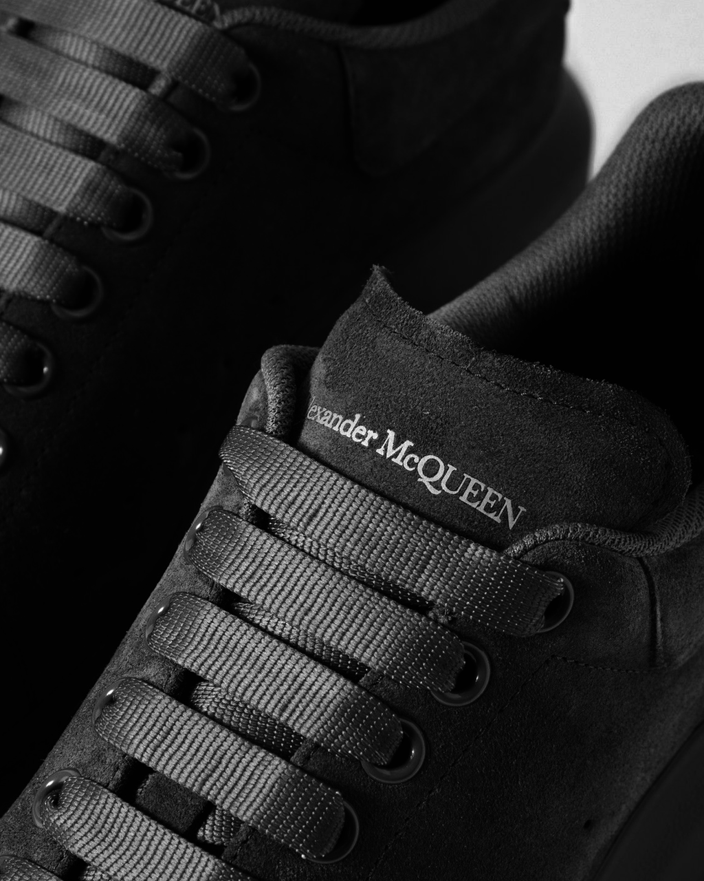Alexander McQueen - Oversized Sneakers - Velvet Black
