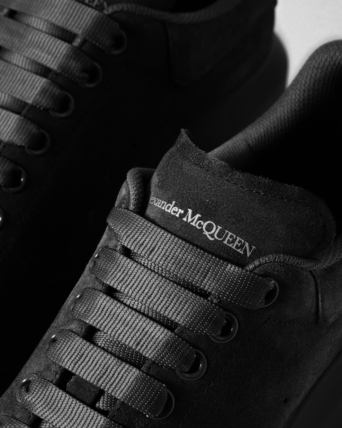 Alexander McQueen - Oversized Sneakers - Velvet Black